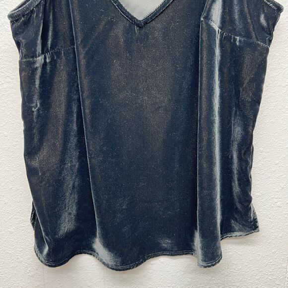Womens Velvet Cropped Top Size S/M Whimsygoth Emo Punk Witchy 90s Y2K Inspired - Picture 3 of 9